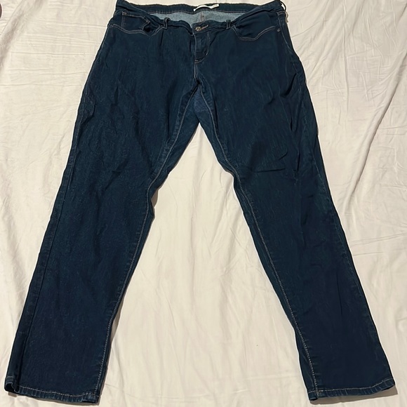 Levi Dark Wash Size 20 - Picture 1 of 2
